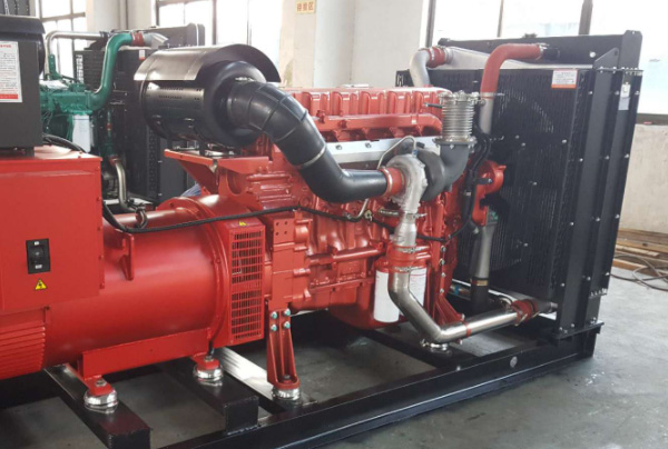 营山2000KW柴油发电机组维修