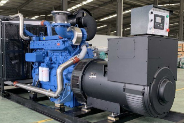 营山2000kW燃气发电机组维修